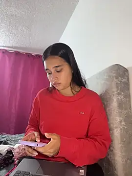 I Samanthaa online show from 05/07/26, 10:48
