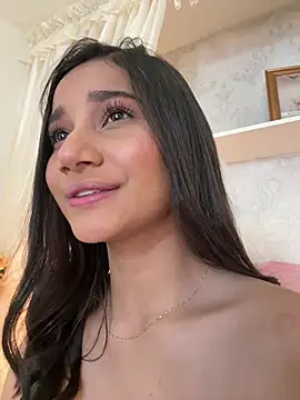 AlessiaVallmont online show from 03/05/26, 05:42