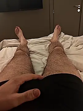 Snapshot of Galizio14 chatting on 02/24/26, 10:19 Galizio14 online show from 02/24/26, 10:19