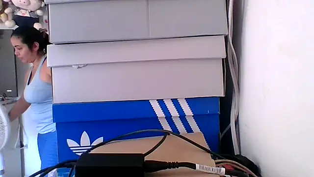 pocahontas hotty online show from 04/14/26, 06:47