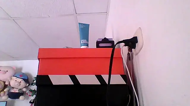 pocahontas hotty online show from 04/17/26, 06:22