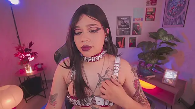 Snapshot of violette_clerk1_ chatting on 02/26/26, 07:24 violette clerk1 online show from 02/26/26, 07:24