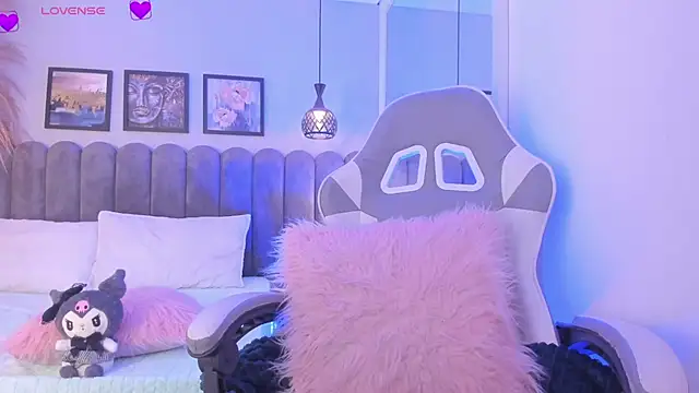 Bella  Peach online show from 04/03/26, 03:15