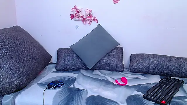 miay here  online show from 03/07/26, 08:00