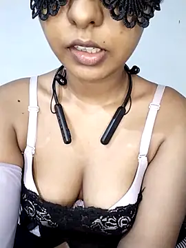 ASHANYA JAYASOORIYA online show from 04/16/26, 07:42