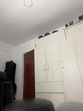 Snapshot of katasanz chatting on 02/18/26, 10:44 katasanz online show from 02/18/26, 10:44