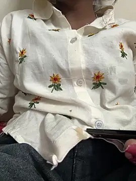 meenu cuties online show from 03/31/26, 10:43