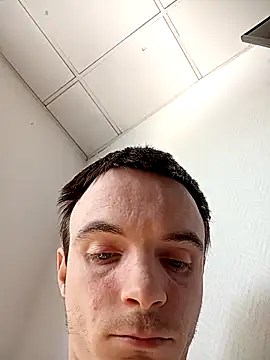 thom7246 online show from 03/17/26, 10:18