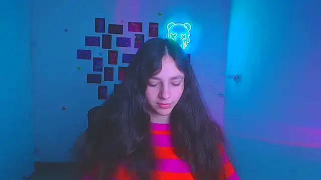 KissMeJulia online show from 03/21/26, 06:18