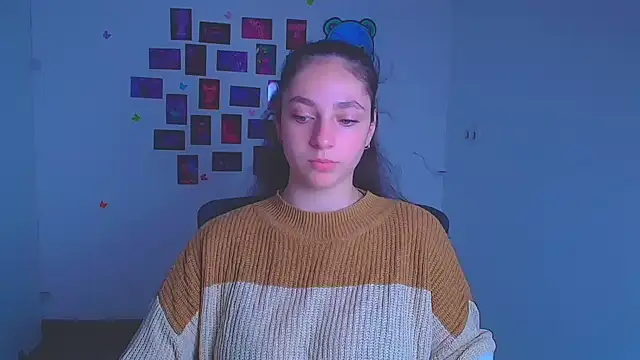 KissMeJulia online show from 03/26/26, 12:33