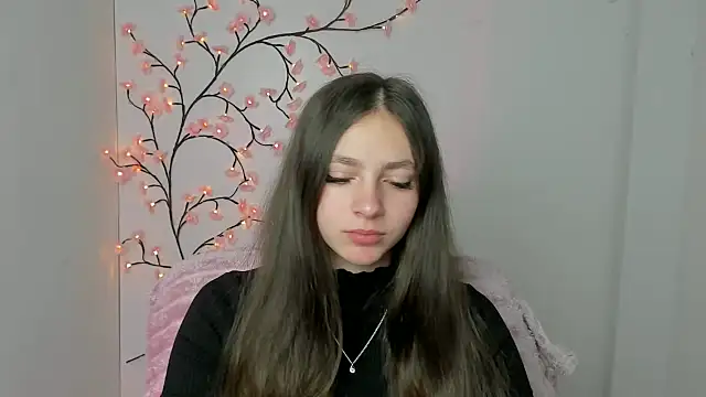 KissMeJulia online show from 04/16/26, 05:30