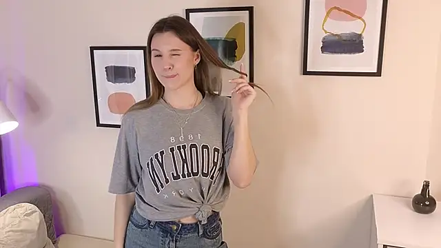 Mili Gernat online show from 02/26/26, 08:24