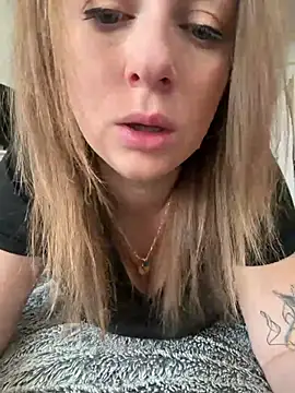 Frenchgirl45 online show from 03/04/26, 01:17