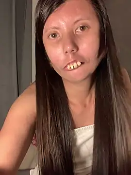 Snapshot of lady_moon09 chatting on 02/21/26, 10:38 lady moon09 online show from 02/21/26, 10:38