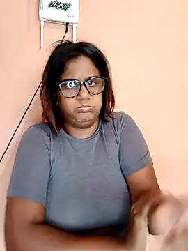 indianstrawberrylips4u online show from 03/03/26, 07:03