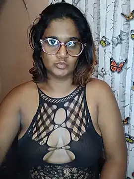 indianstrawberrylips4u online show from 05/25/26, 05:02