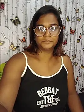 indianstrawberrylips4u online show from 05/31/26, 03:08
