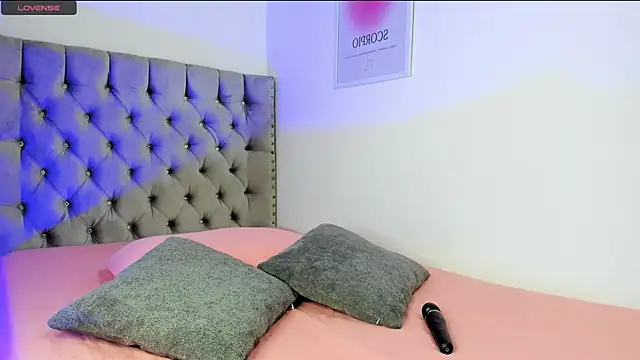 eva cutee  online show from 03/24/26, 08:25