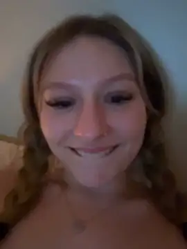 Snapshot of hyperafterdark chatting on 02/22/26, 05:30 hyperafterdark online show from 02/22/26, 05:30