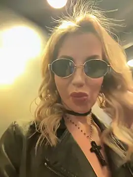 LisaMurr online show from 03/20/26, 10:09