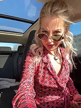 LisaMurr online show from 04/02/26, 12:03