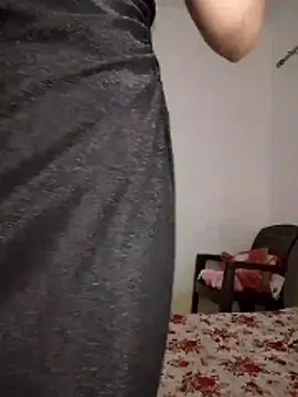 Snapshot of cute_girl_29 chatting on 04/03/26, 06:17 cute girl 29 online show from 04/03/26, 06:17