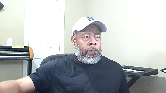 Cleozevo1961 online show from 03/04/26, 05:19