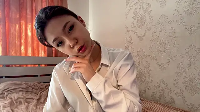 aera elese online show from 03/18/26, 09:12