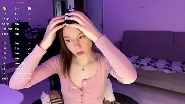 aera elese online show from 06/02/26, 03:14
