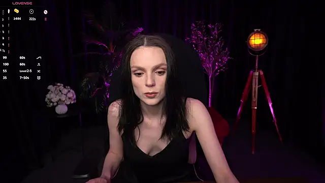 Wild Alice me online show from 04/24/26, 03:03