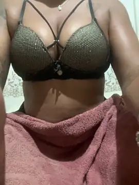 Snapshot of Cibely_Bely chatting on 03/02/26, 12:02 Cibely Bely online show from 03/02/26, 12:02