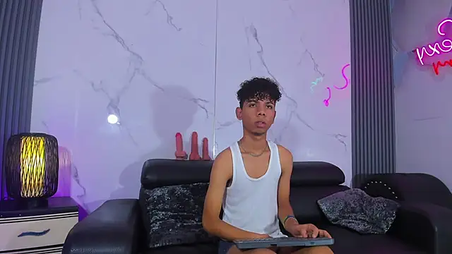 Spicy guys online show from 05/14/26, 01:18