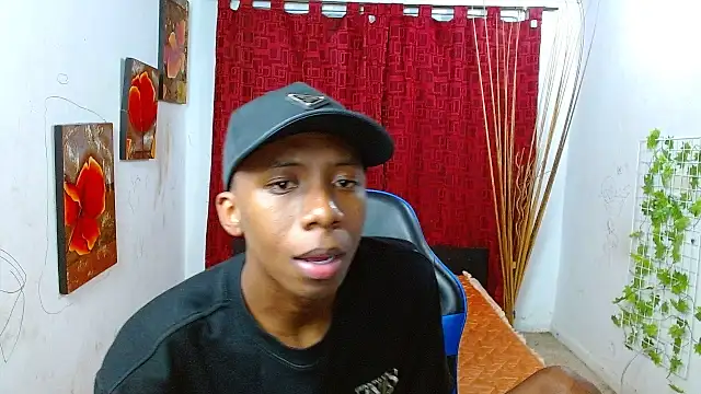 Snapshot of milo018 chatting on 07/02/26, 01:27 milo018 online show from 07/02/26, 01:27