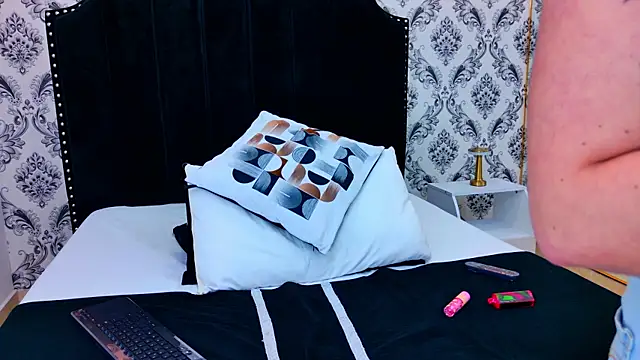 Danni Night online show from 02/25/26, 03:16