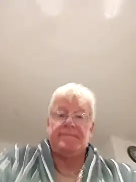 olivbisoumis online show from 04/01/26, 04:46