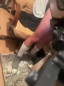 ozzyylove online show from 04/11/26, 08:13