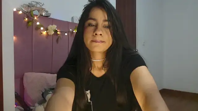 Snapshot of RebecaPalmer chatting on 02/27/26, 05:40 RebecaPalmer online show from 02/27/26, 05:40