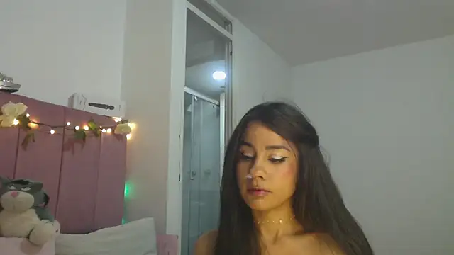 Snapshot of RebecaPalmer chatting on 02/28/26, 05:52 RebecaPalmer online show from 02/28/26, 05:52