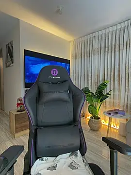 AliceBoomx online show from 04/11/26, 05:45