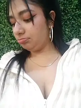 Snapshot of KaileeRoss chatting on 03/02/26, 07:21 KaileeRoss online show from 03/02/26, 07:21