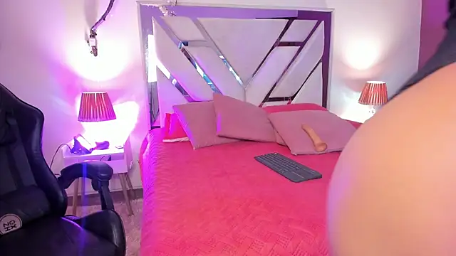 Snapshot of Esmeralda_carrascal chatting on 03/03/26, 03:23 Esmeralda carrascal online show from 03/03/26, 03:23