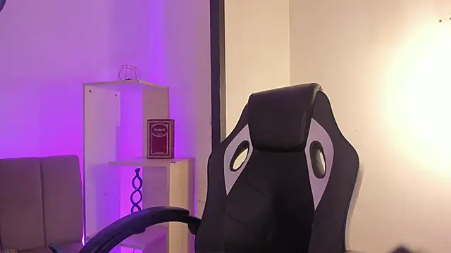 MelLove  online show from 02/26/26, 09:25