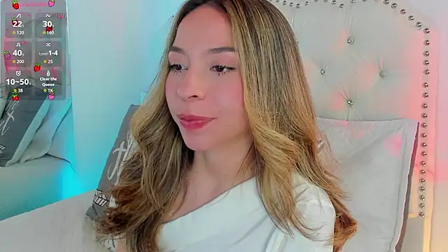 Snapshot of LuuluBerry chatting on 03/02/26, 08:48 LuuluBerry online show from 03/02/26, 08:48