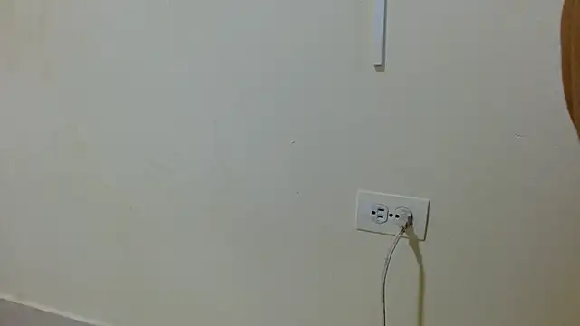 valkahot20 online show from 04/18/26, 09:02