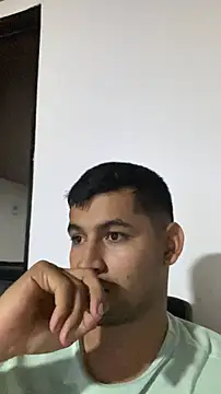 Snapshot of walterktm chatting on 02/24/26, 03:48 walterktm online show from 02/24/26, 03:48