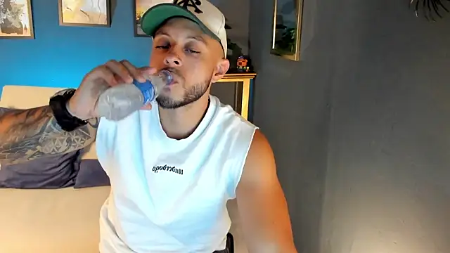 Daniel kingx online show from 04/08/26, 04:51