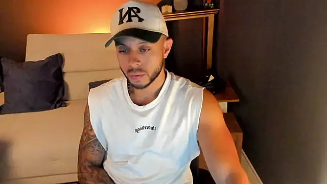 Daniel kingx online show from 04/13/26, 01:38