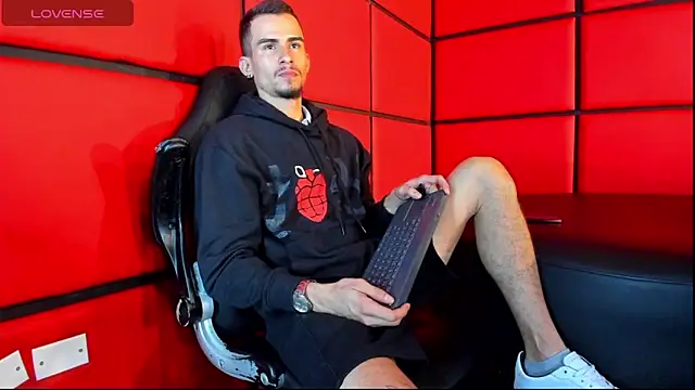 SharonTygaX online show from 03/06/26, 02:02