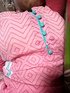 BreezySexyGirl69 online show from 04/07/26, 07:31