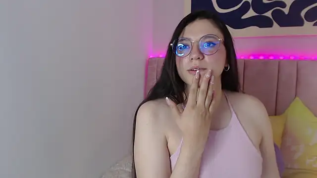 Angelie Rosebrm online show from 05/02/26, 12:37